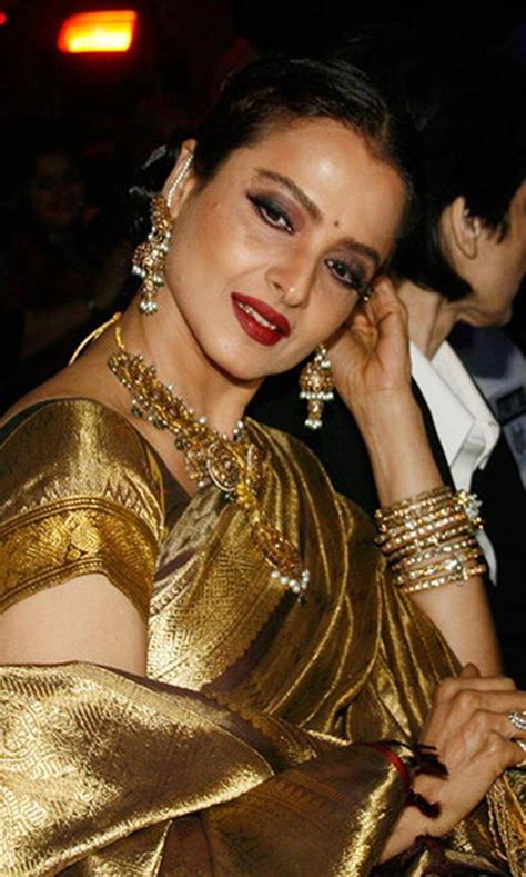 moti gand wali bhabhi|Rekha photos: 50 rare HD photos of Rekha